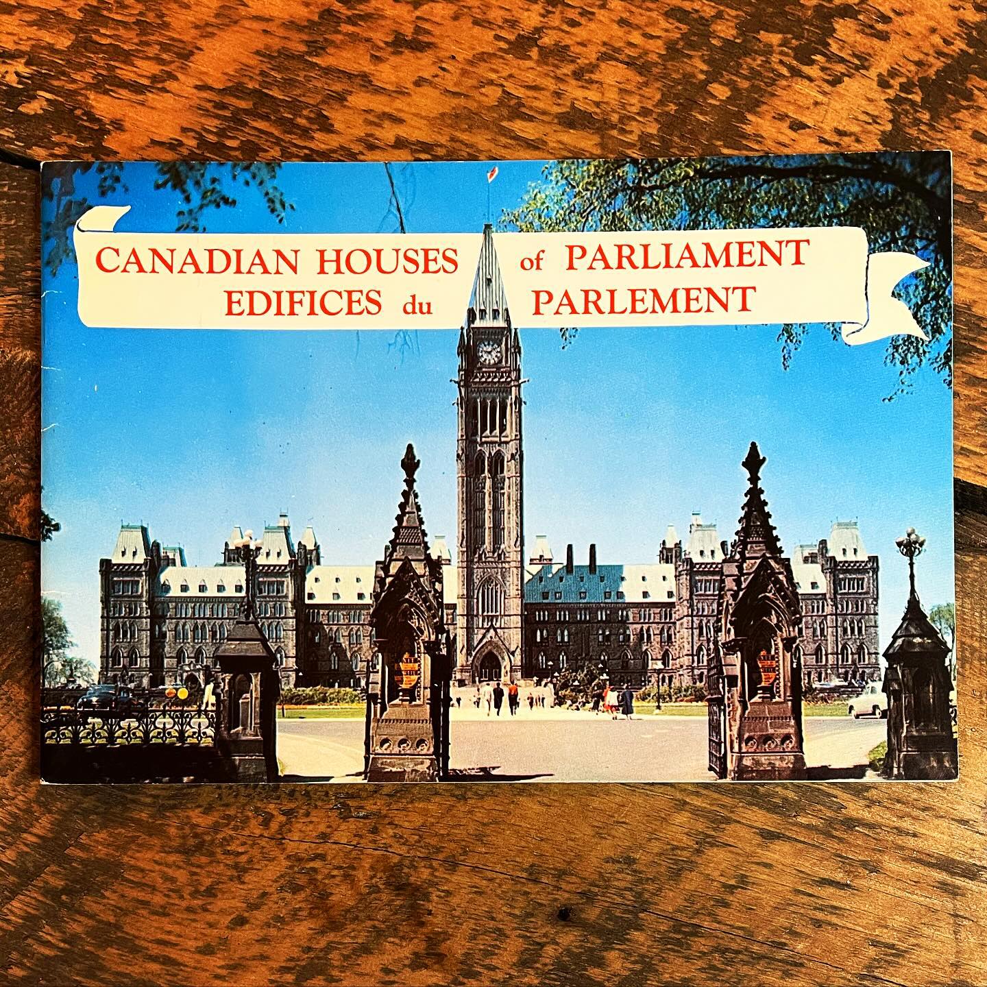 Vintage Canadian Houses of Parliament souvenir booklet (c1955)