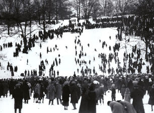 CCTXM0003 Hanging Out on the High Park Hills c1915 Toronto Christmas Card