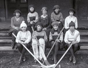 CCTXM0011 Moss Park Jr Girl's Hockey Team 1922 Toronto Christmas Card